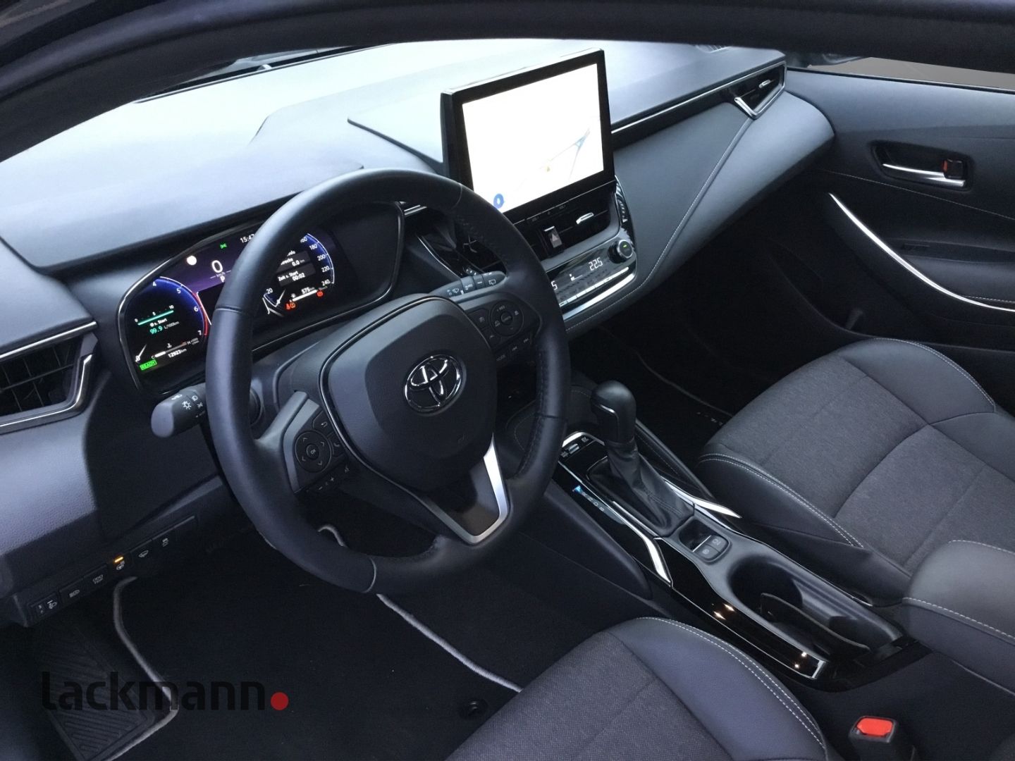 Toyota Corolla 1.8 Hybrid - Samsaru's Car Outlet