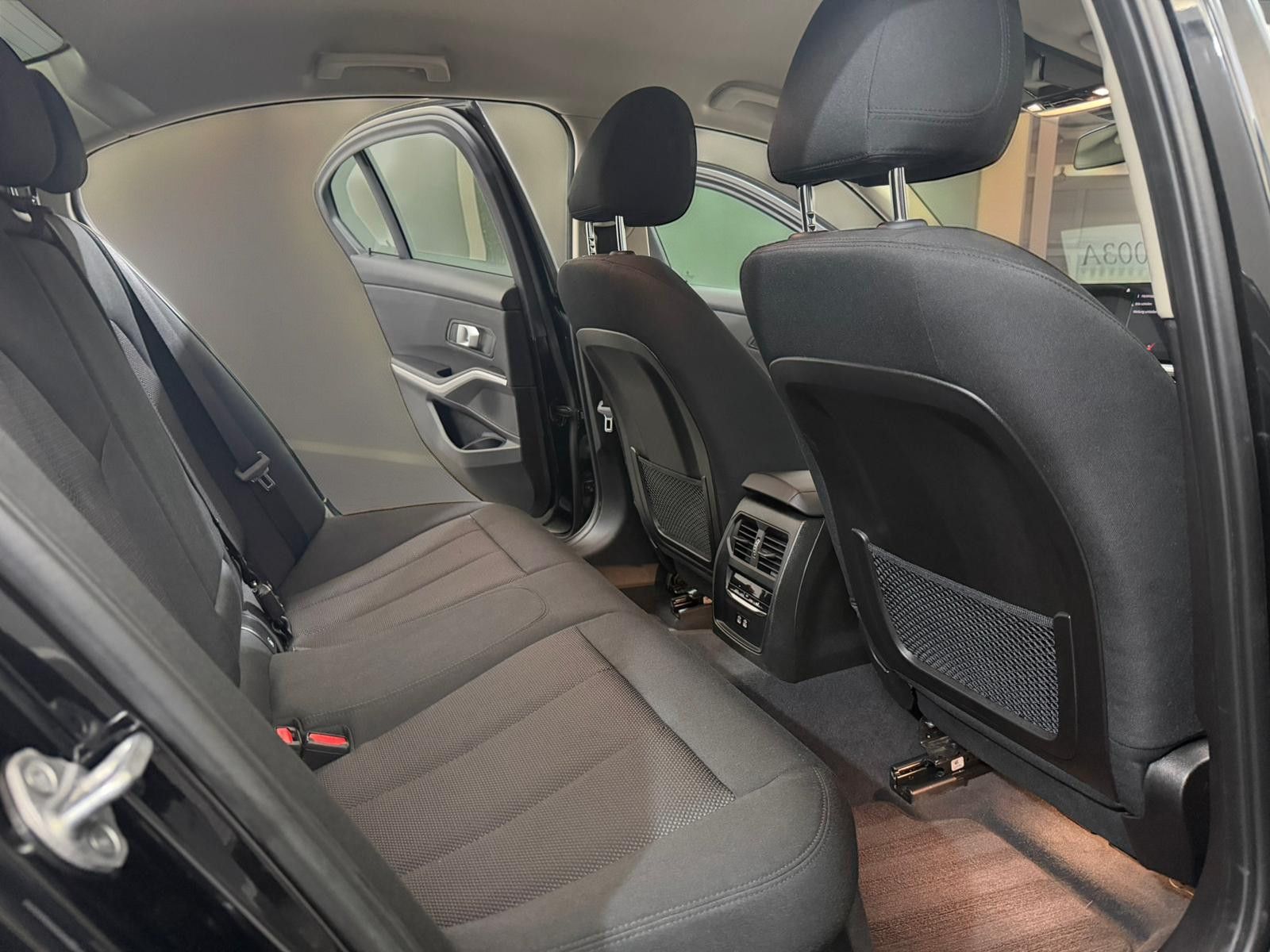BMW 320d Limo xDrive Shadow-Line AHK*WIDE*LED*CARPLA