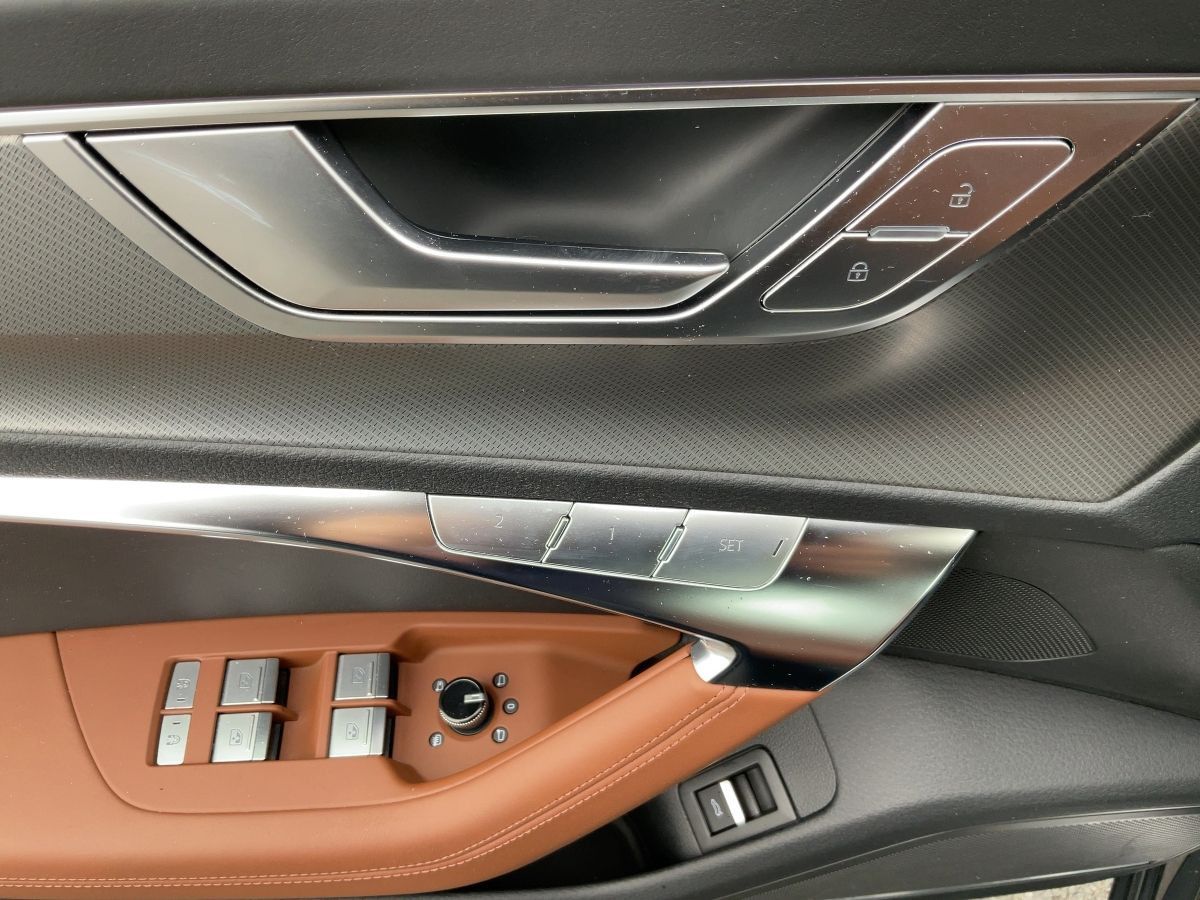 Audi A6 Avant 40 TDI S-TR DESIGN - Samsaru's Car Outlet