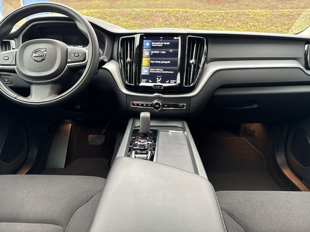 Volvo XC60 2.0 PHEV R-Design Expression Recharge Plug-