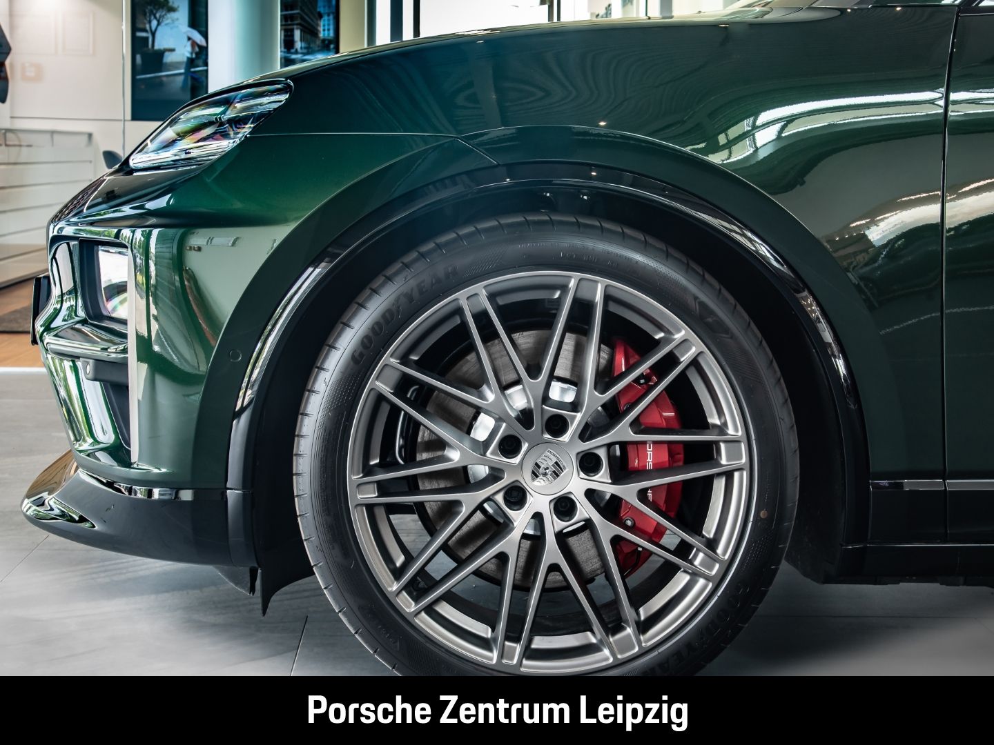 Porsche Macan Turbo Burmester InnoDrive AR-HeadUp