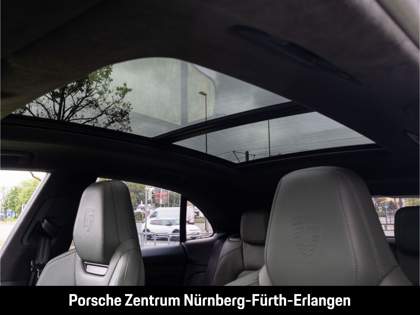 Porsche Macan Turbo Sitzbelüftung Matrix-LED Head-Up-Dis