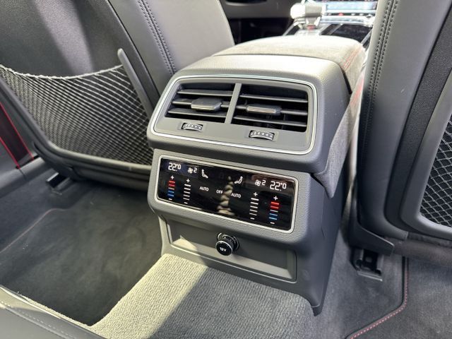 Audi RS 6 Avant performance AHK/StHz/Laser/Pano/B&O/2