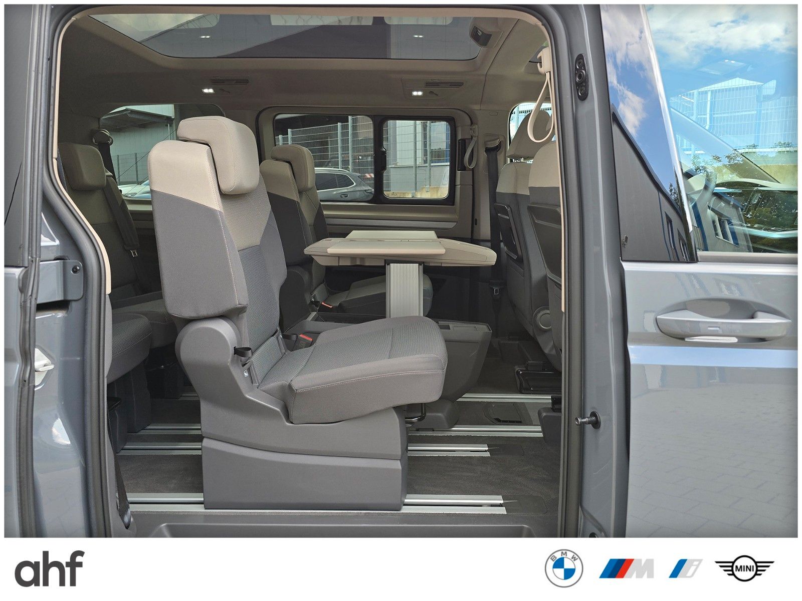 Volkswagen T7 Multivan EDITION - Samsaru's Car Outlet