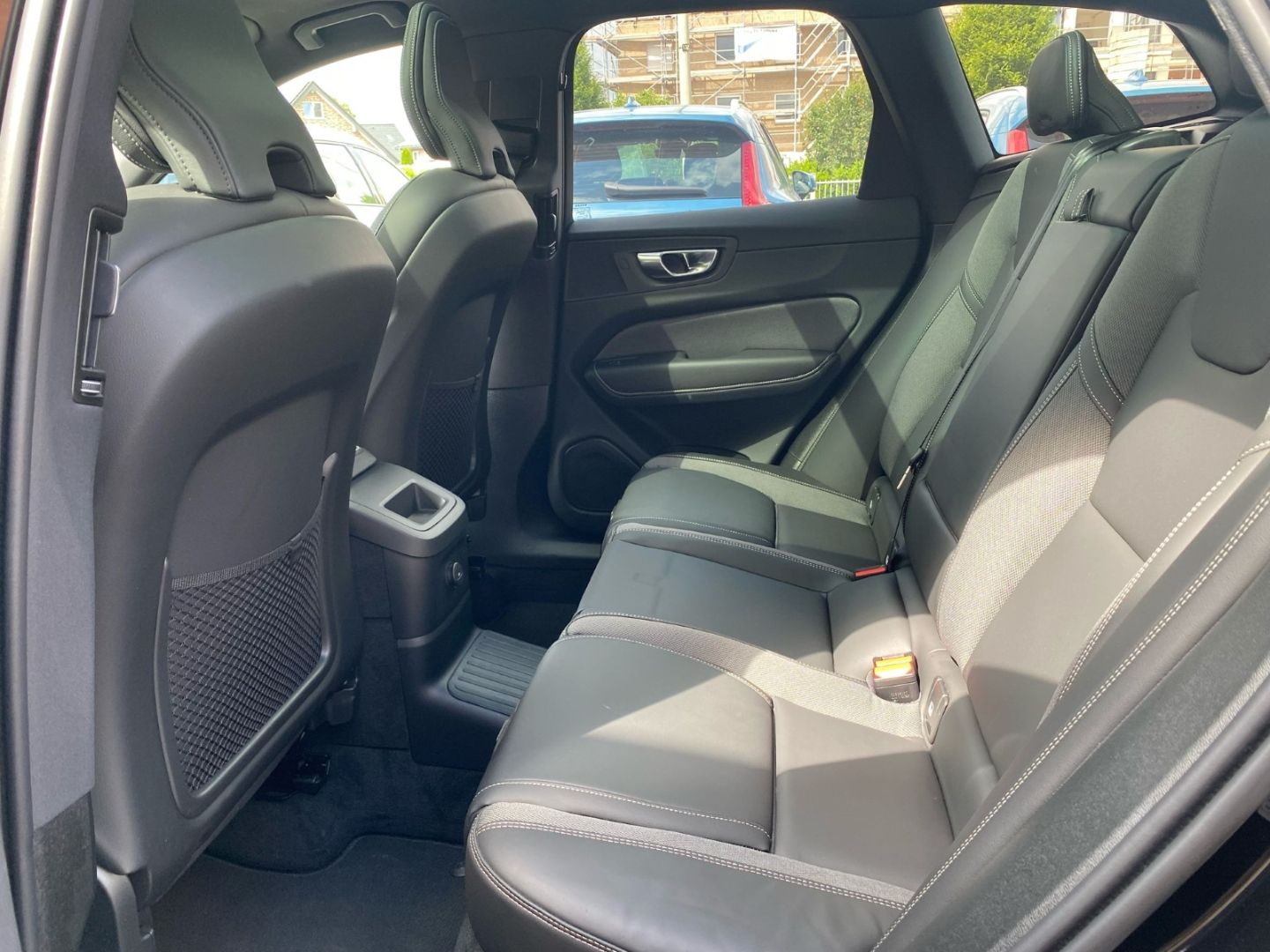 Volvo XC60 T8 Black Edition Ultra Plug-In AHK AWD Twin