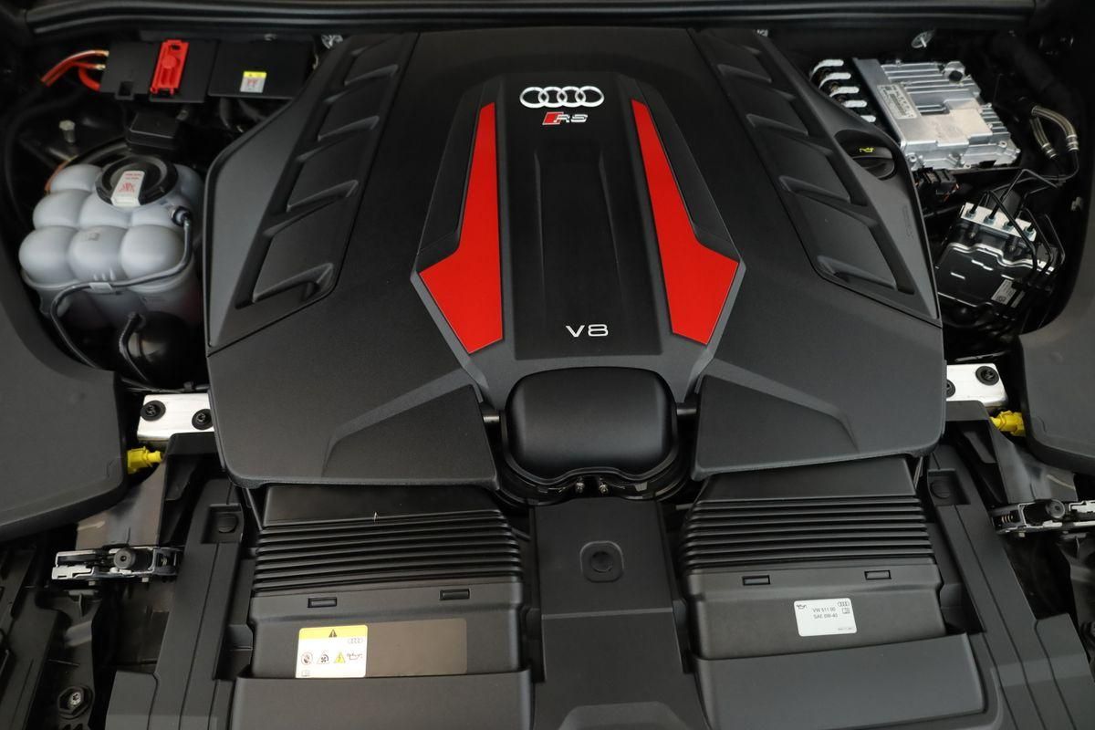 Audi RS Q8 SUV performance Laser Pano Vmax RSAbgas 23