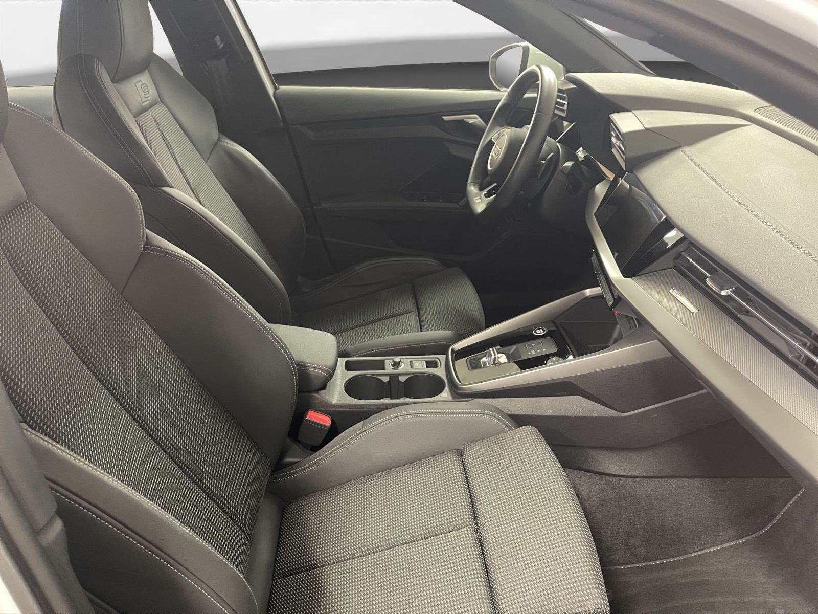 Audi A3 Limousine 35 TDI S line LED LM 18" Navi RFK T