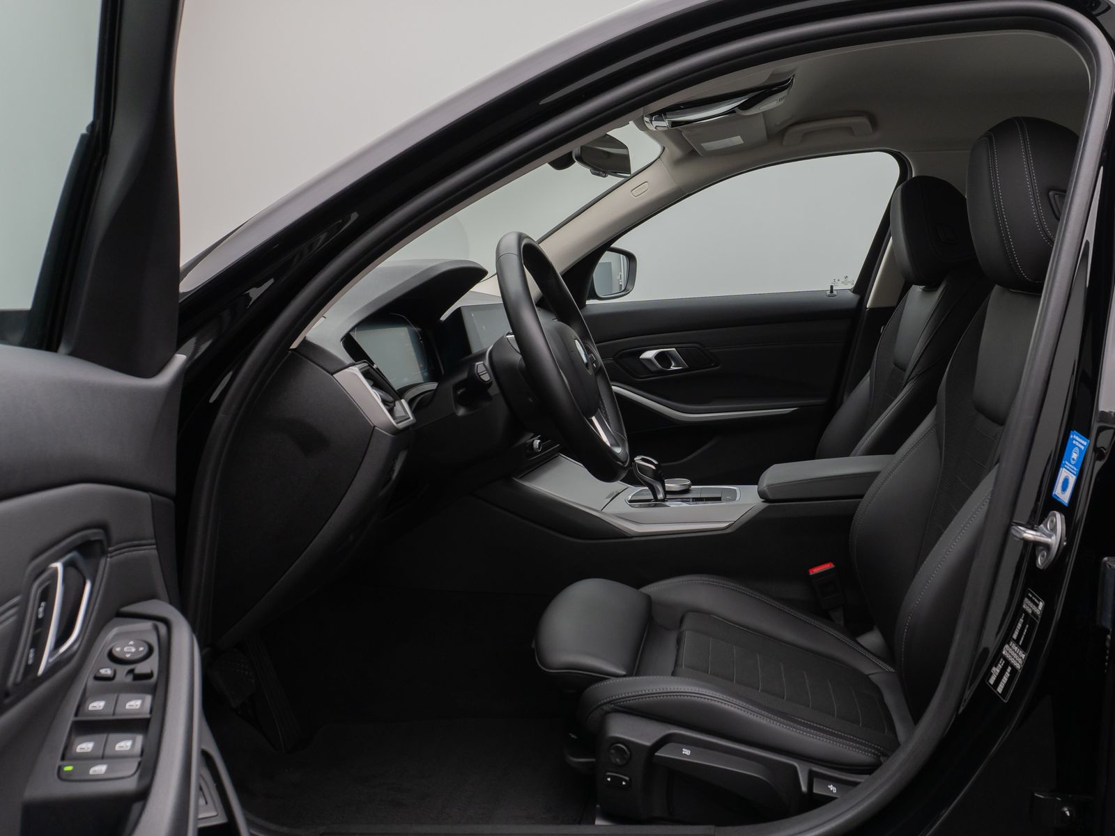 BMW 320d Sport - Samsaru's Car Outlet