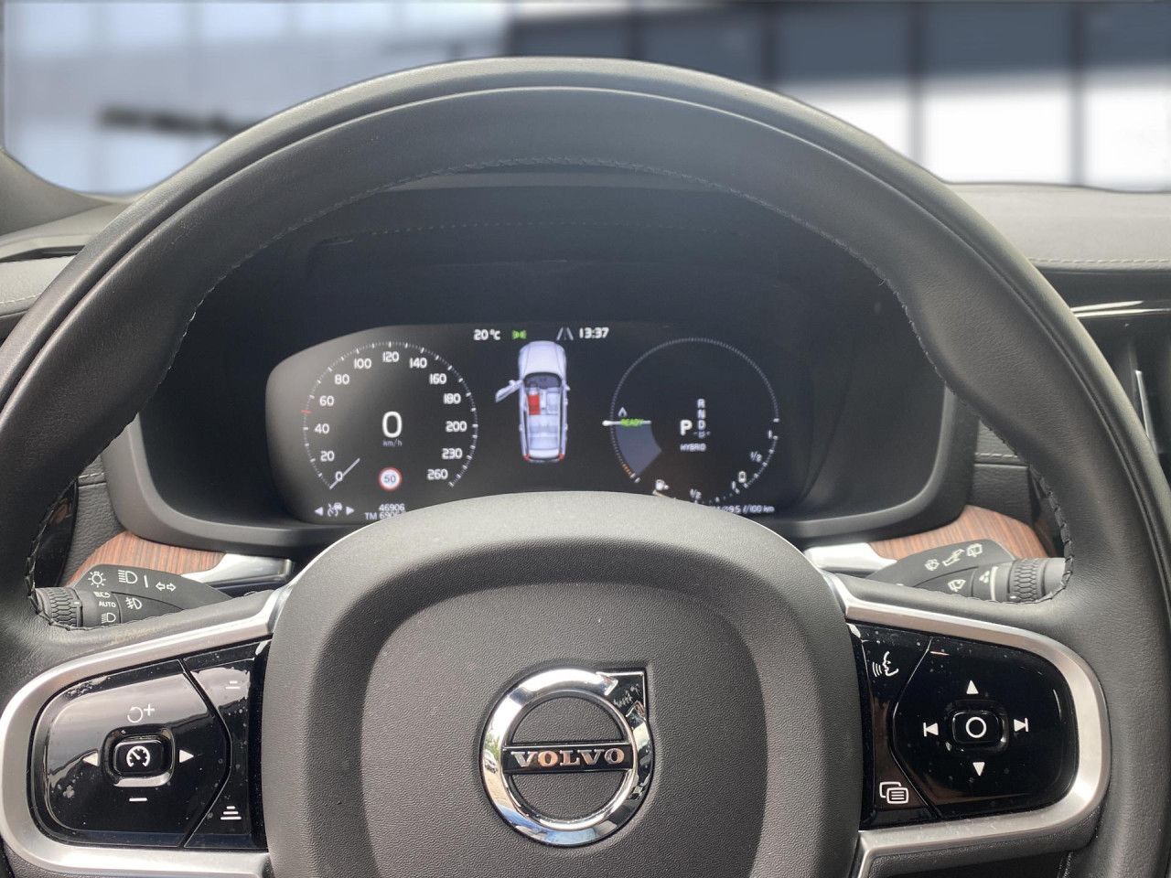 Volvo V60 Plus Bright Recharge Plug-In Hybrid AWD Navi