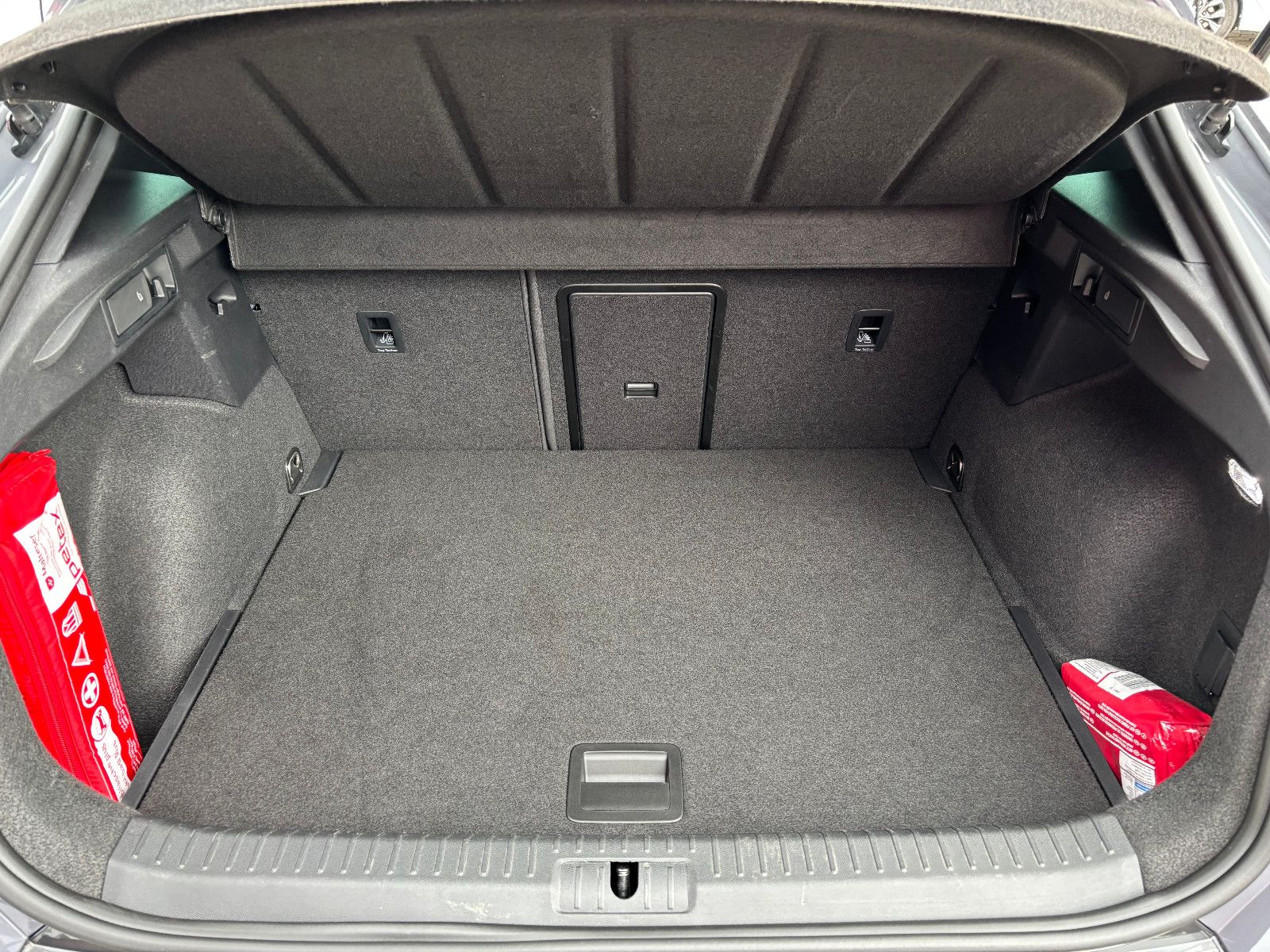 Cupra Formentor 1.5eTSI - Samsaru's Car Outlet