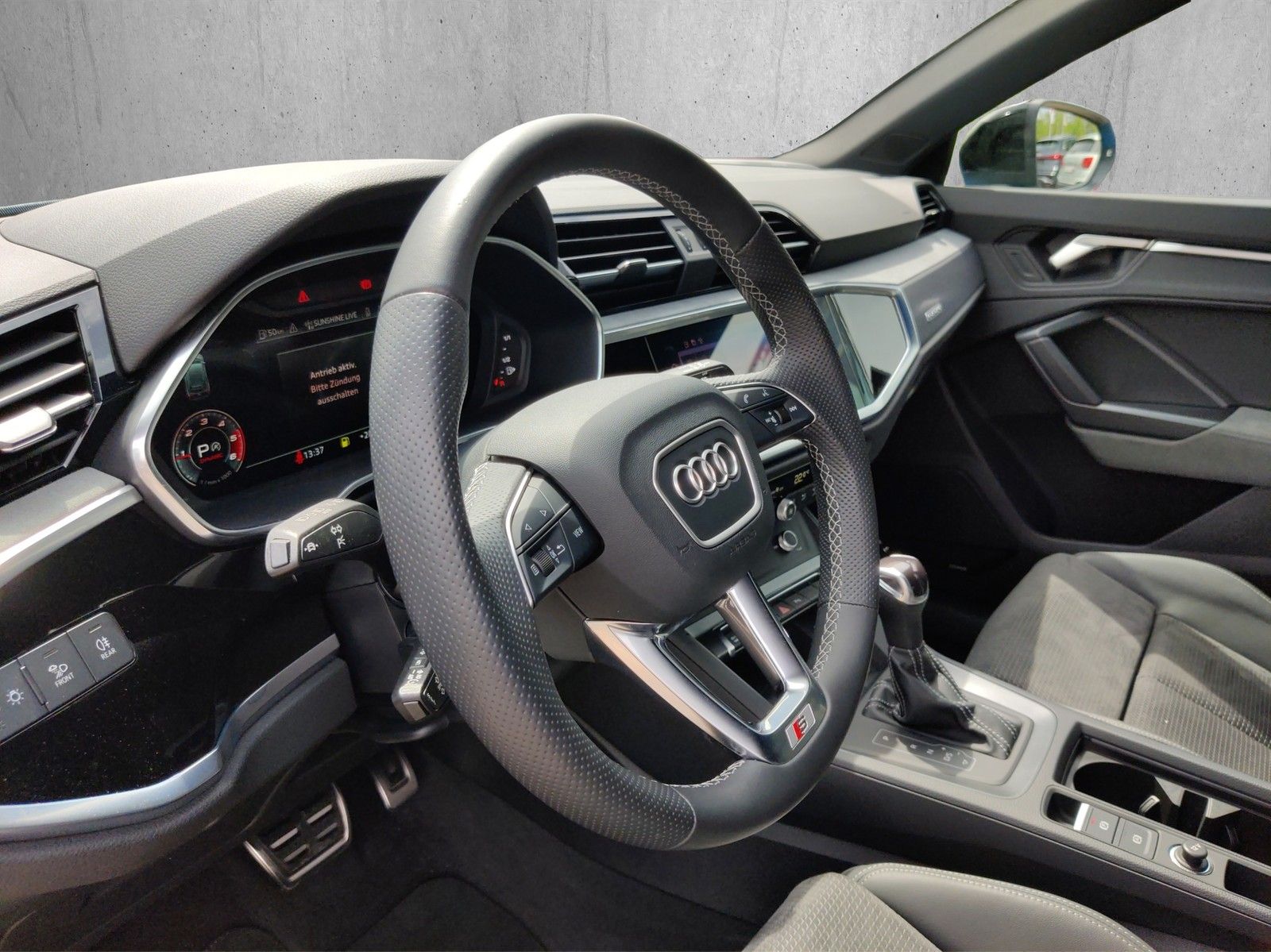 Audi Q3 40 TDI quattro S line S tronic - Samsaru's Car Outlet
