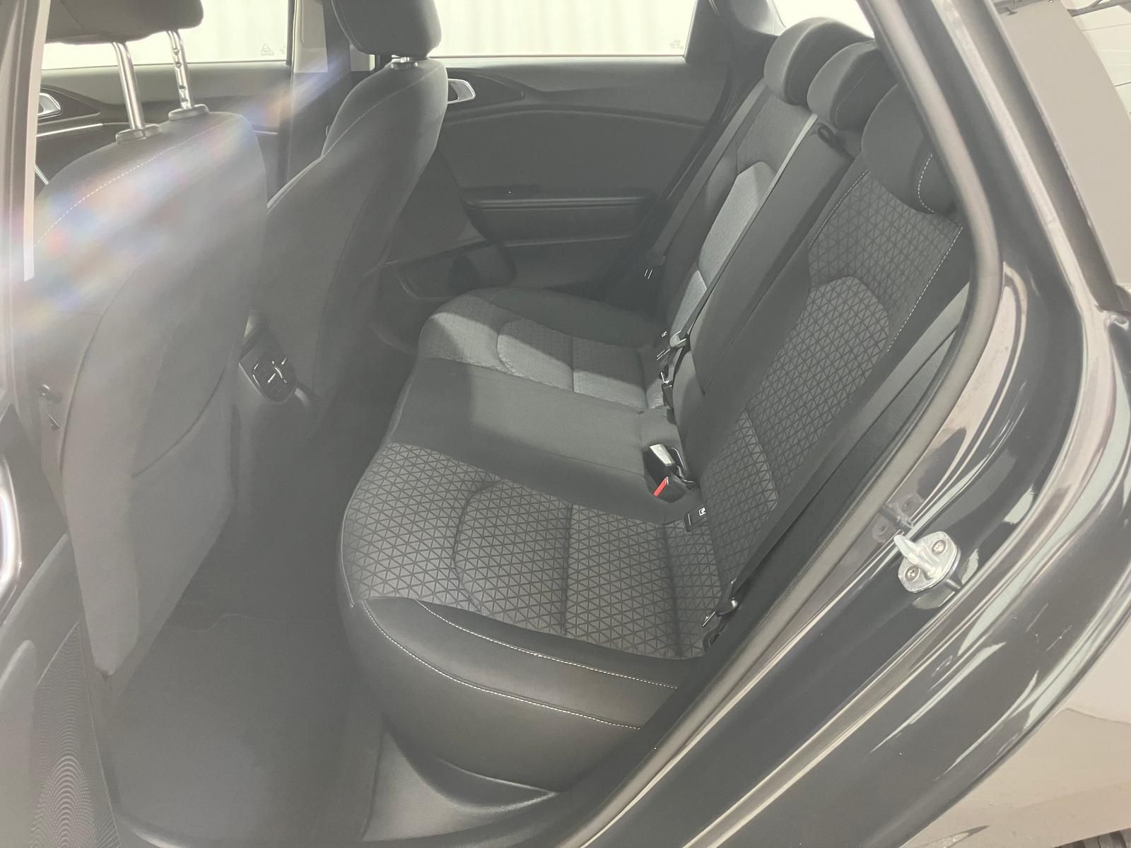 Kia Ceed Sportswagon 1.6CRDi MHEV Spirit - Samsaru's Car Outlet