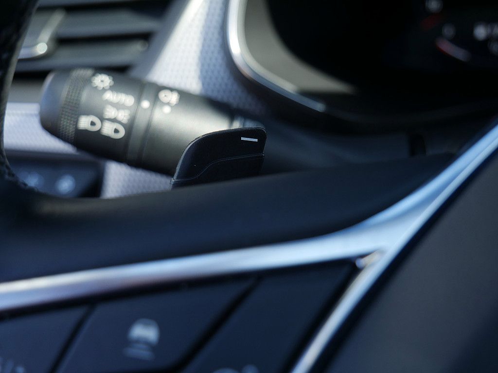 Renault Arkana Techno TCe 140 EDC - Samsaru's Car Outlet