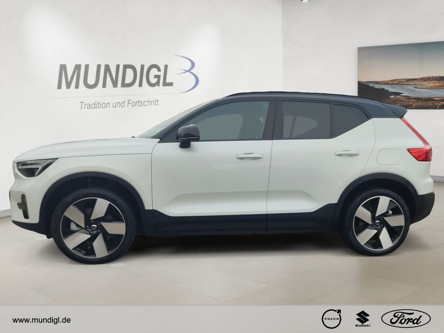 Volvo XC40 Pure Electric StHZG AHK Navi RFK Klimaaut S