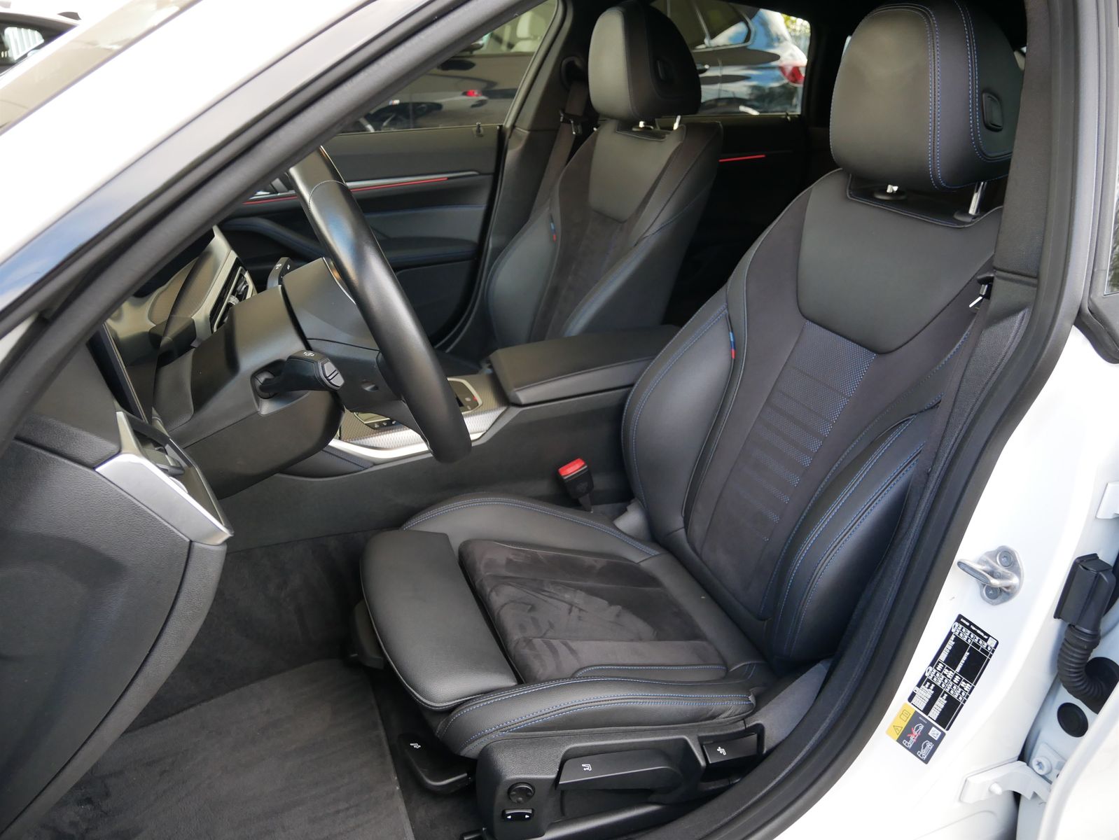 BMW i4 eDrive35 Gran Coupé M SPORT Head Up AHK Kamer