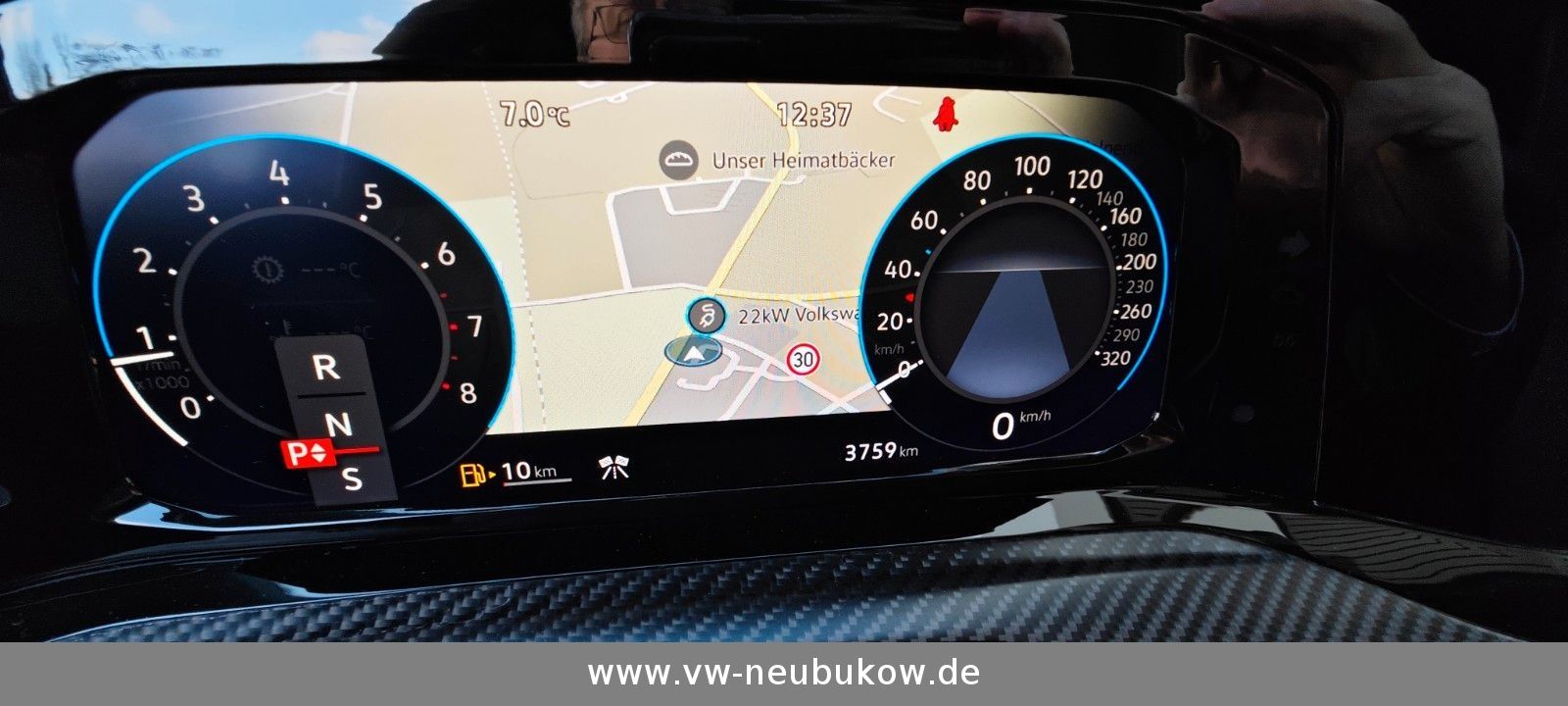Volkswagen Golf VIII R 20 Years 4Motion DSG - Samsaru's Car Outlet