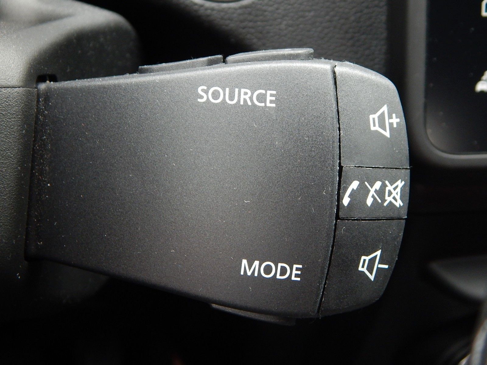 Dacia Duster TCe 150 EDC Extreme - Samsaru's Car Outlet