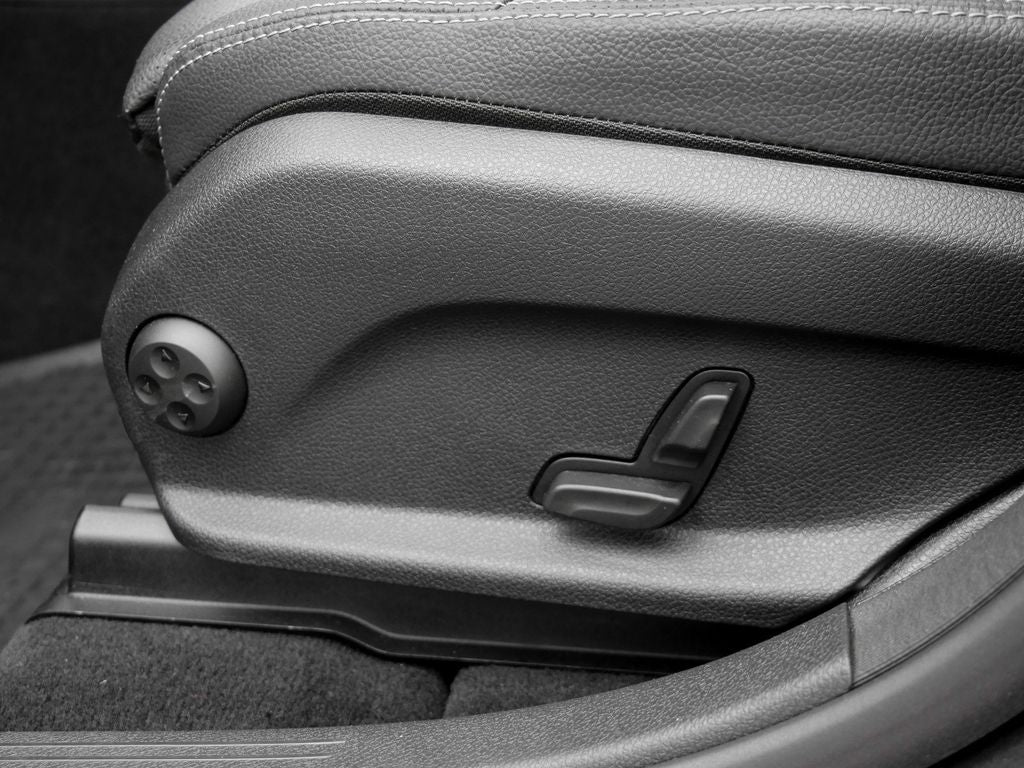 Mercedes-Benz GLC 200 d 4M - Samsaru's Car Outlet