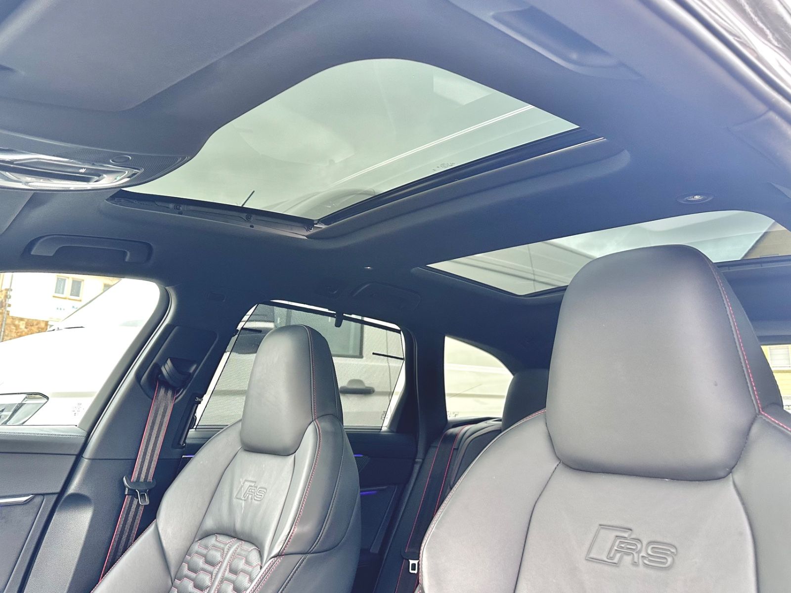 Audi RS6 AVANT QUATTRO*PANO+VOLL+AHK*