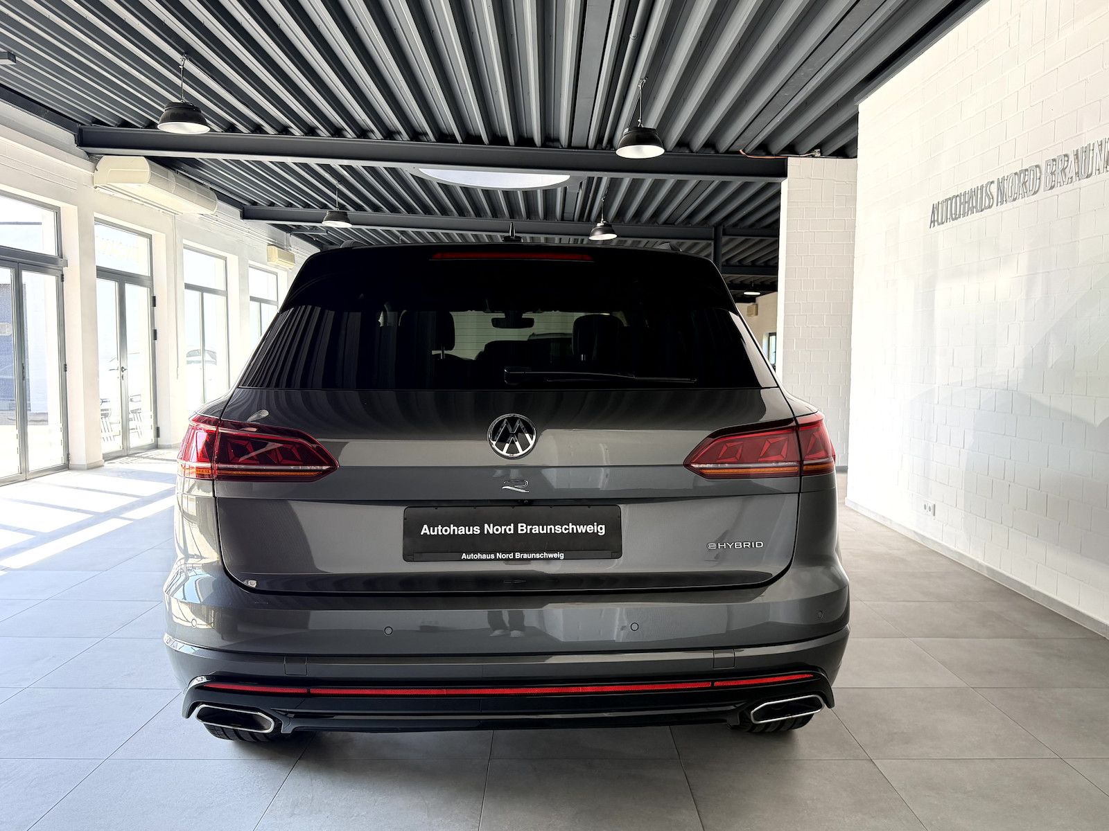 Volkswagen Touareg R 3.0TSI*BlackStyle*Pano*AHK*HUD*IQ*
