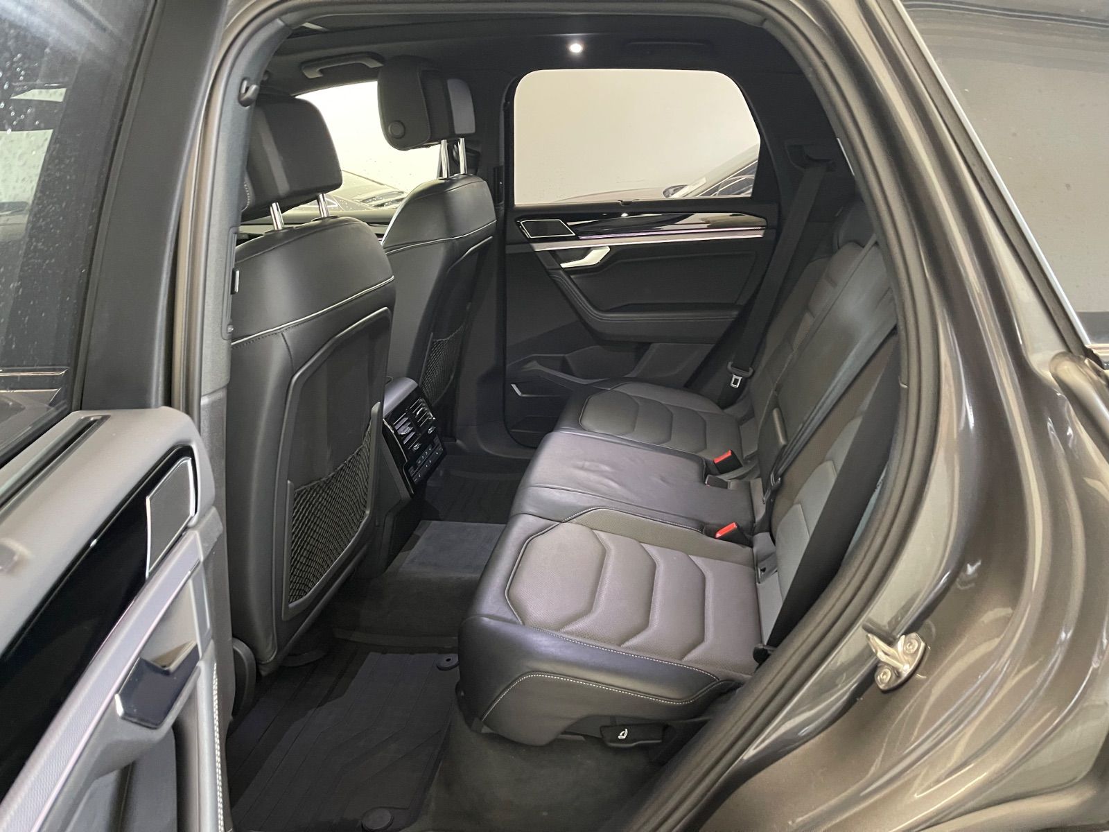 Volkswagen Touareg R-line V8 TDI 4Motion*Voll*AirSus*ACC*21