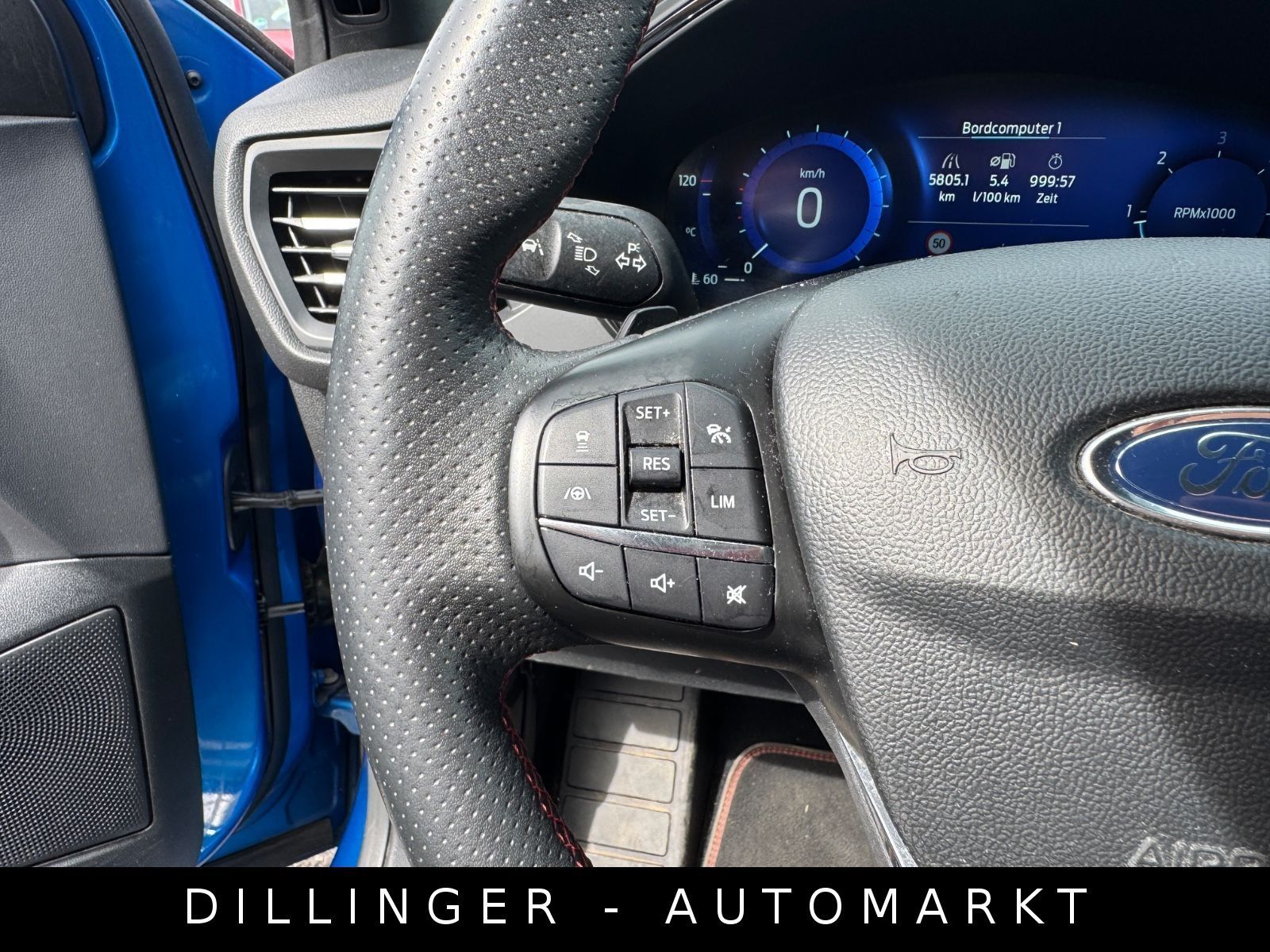 Ford Focus Lim 1.5 Eco ST-Line X - Samsaru's Car Outlet