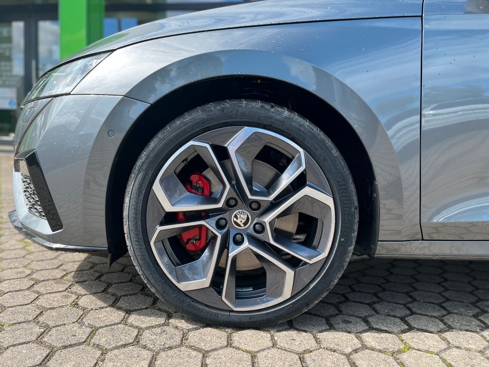 Skoda Octavia RS 2.0 TSI - Samsaru's Car Outlet