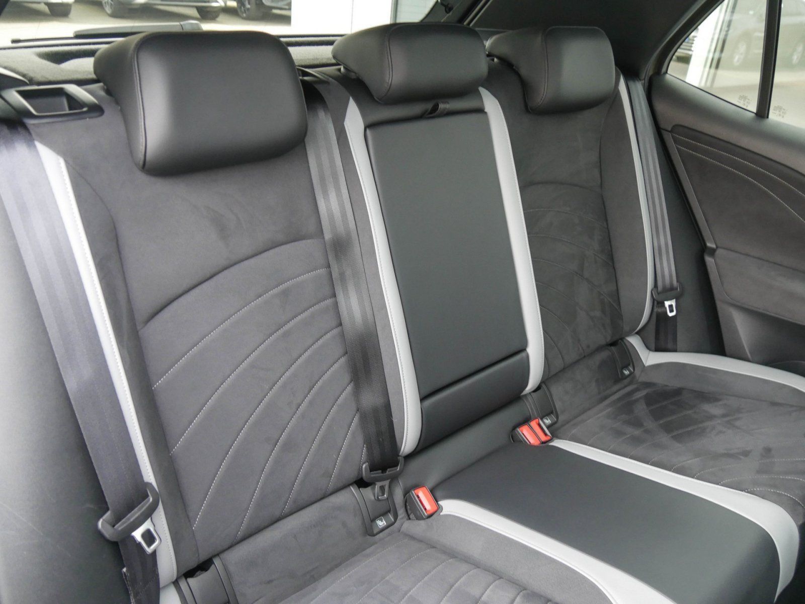 Volkswagen ID.3 Pro Matrix HeadUp HarmanKardon AHK
