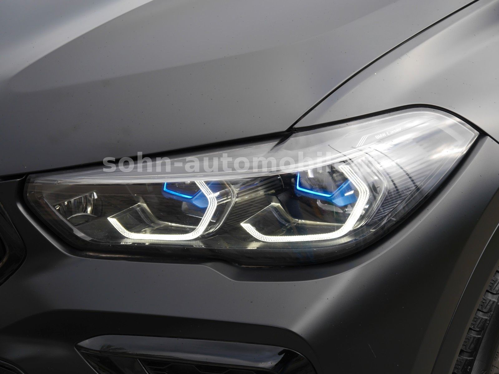 BMW X6 xDr 40d M-Sport EDITION BLACK VERMILION 2Achs