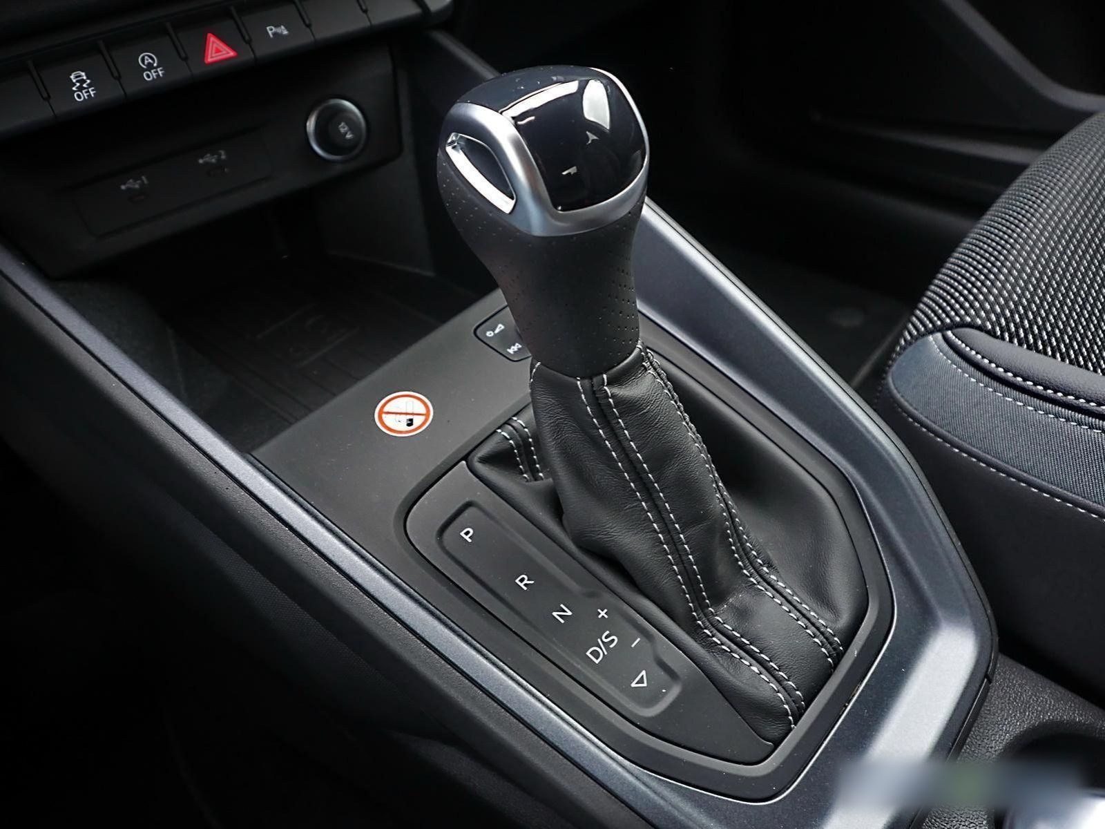 Audi A1 Sportback 30 TFSI S line S tronic - Samsaru's Car Outlet
