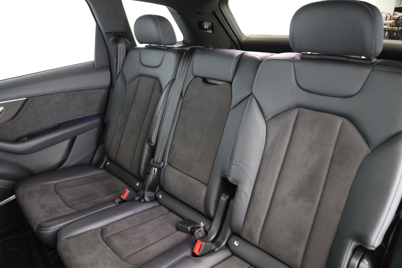 Audi Q7 45 TDI quattro S line competition plus AHK