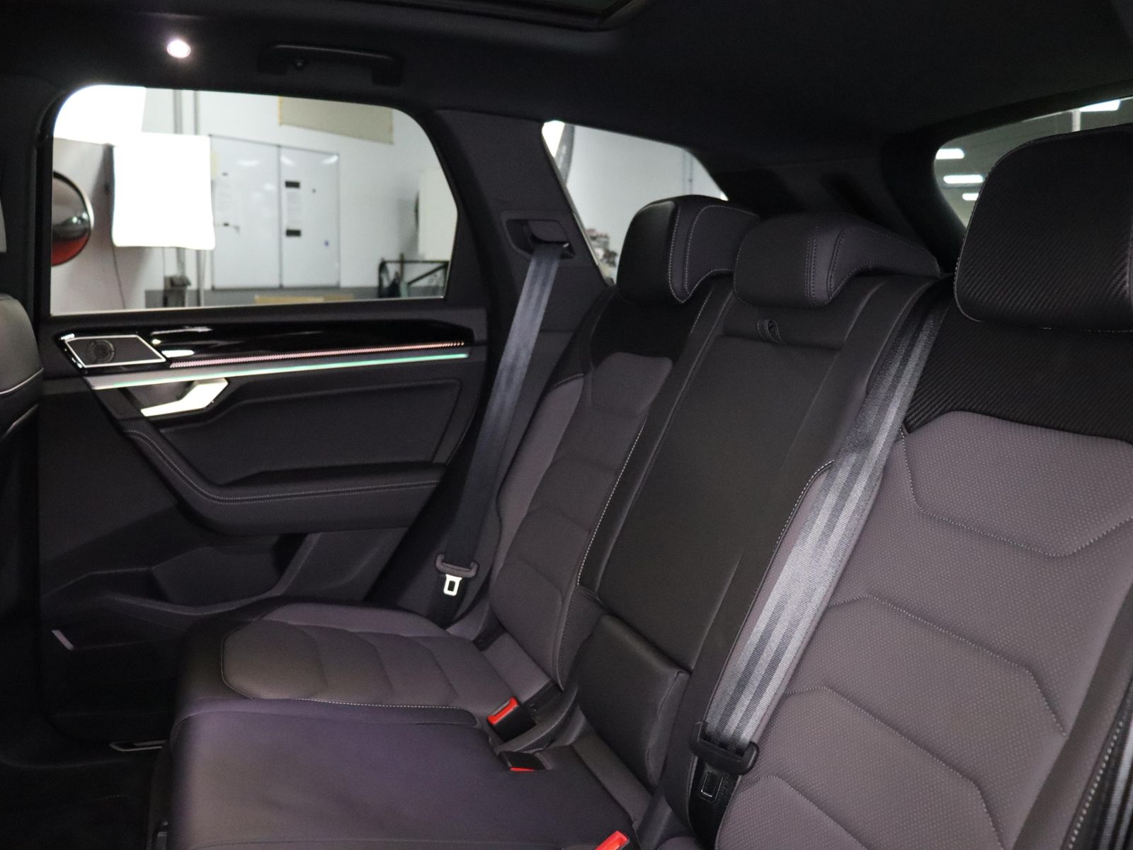 Volkswagen Touareg R-Line Black Style 3.0TDI 584,-ohne Anza