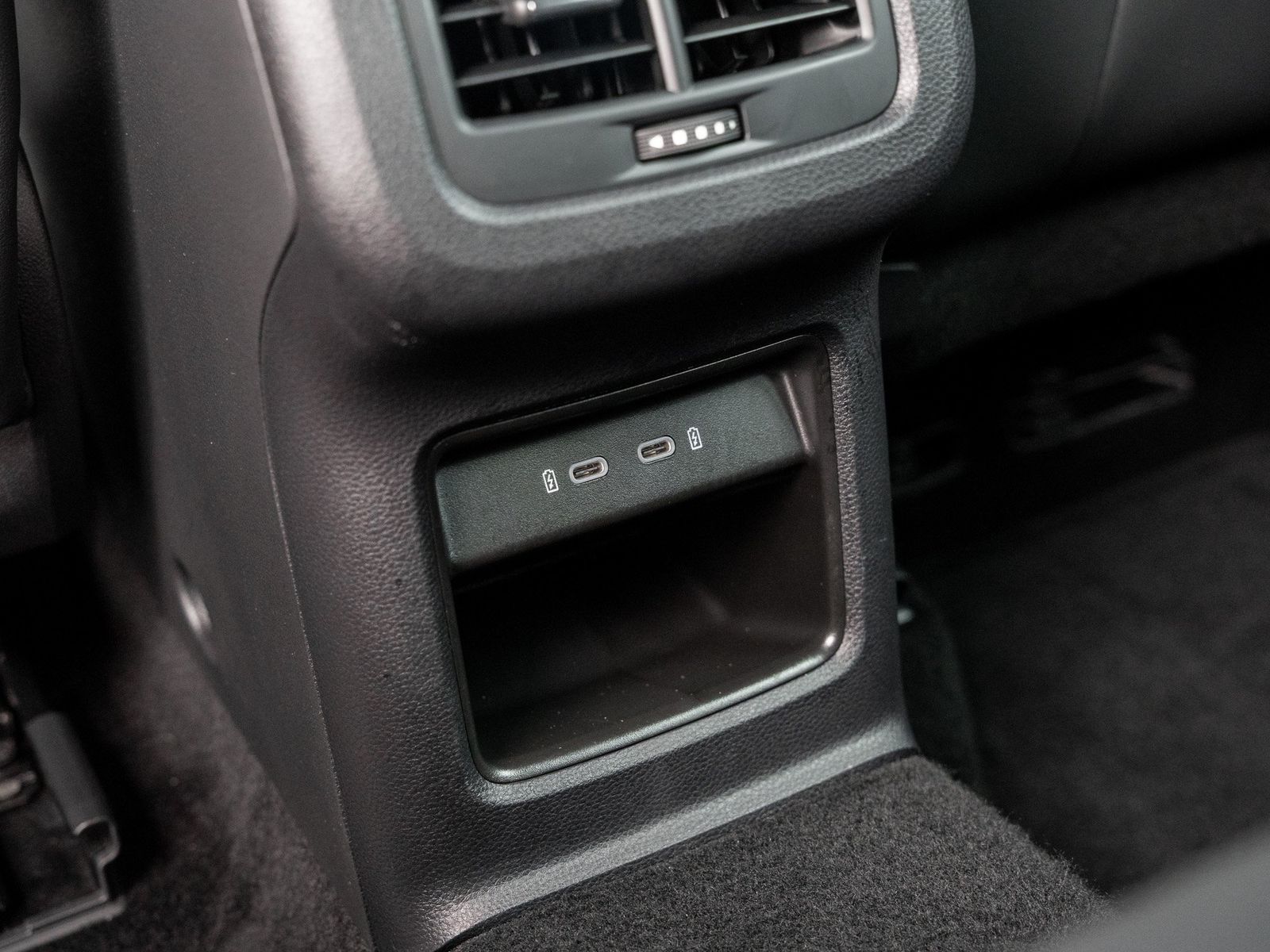 Seat ATECA FR 1.5 TSI DSG AHK Kam. Navi Pano Sportp.