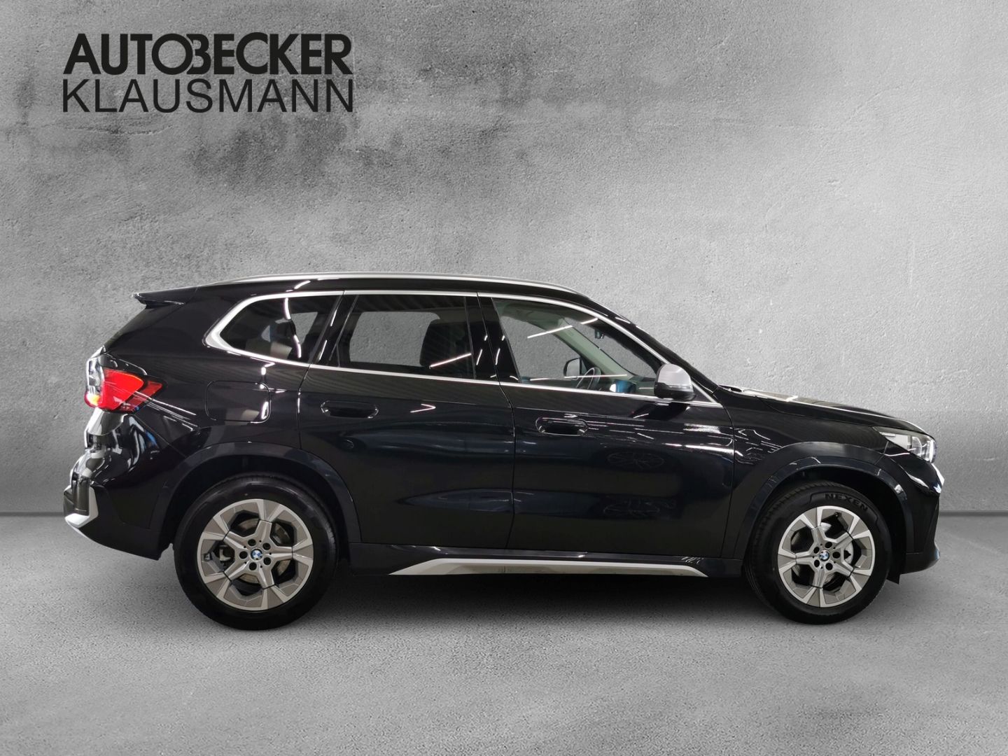 BMW X1 xDRIVE 20d xLine - Samsaru's Car Outlet