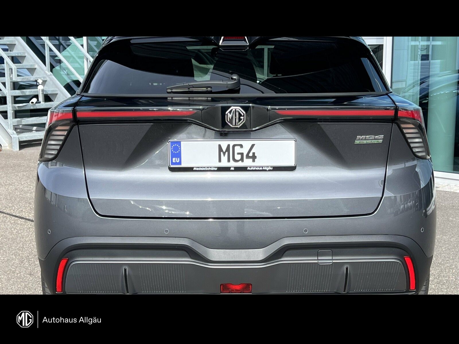MG4 Luxury 64 kW LED+360°Kam+ACC+Klim+CarPlay+SH