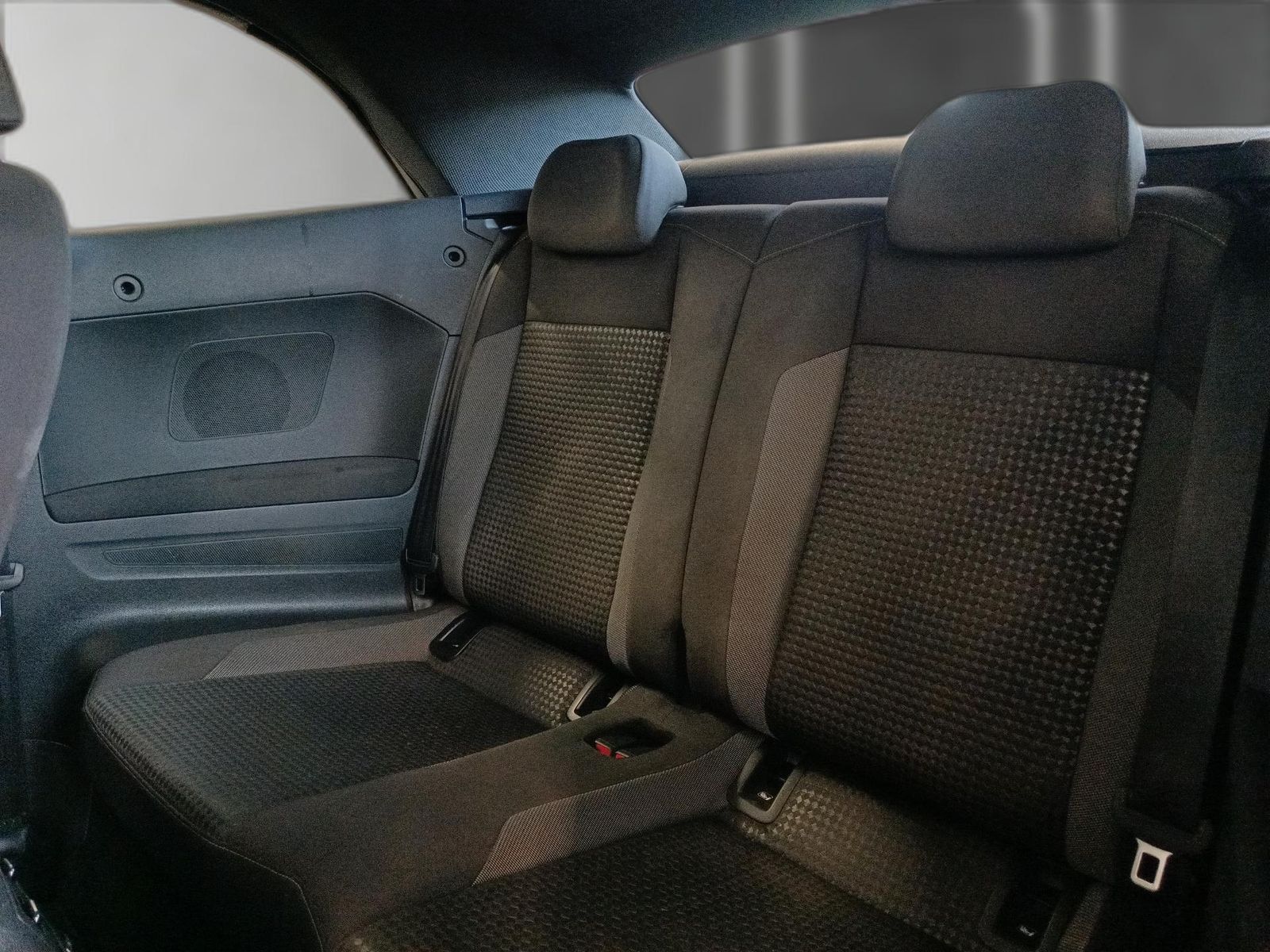 Volkswagen T-Roc Active DSG - Samsaru's Car Outlet