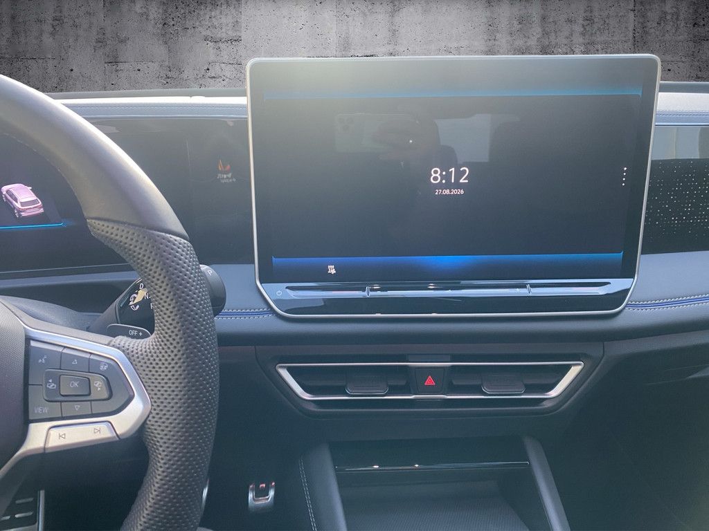 Volkswagen Tiguan 1.5 TSI eHybrid R-Line DSG AHK+PANO+RFK+M