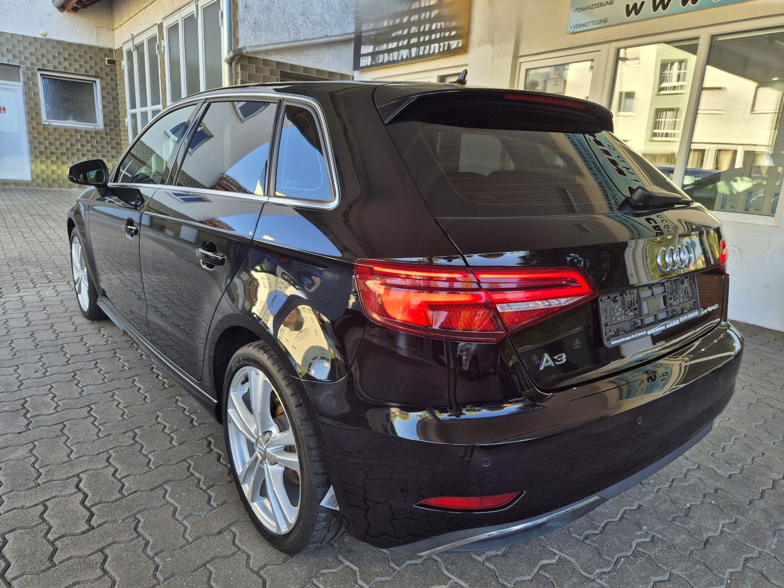Audi A3 Sportback 40 e-tron S-LINE SPORTPLUS - Samsaru's Car Outlet