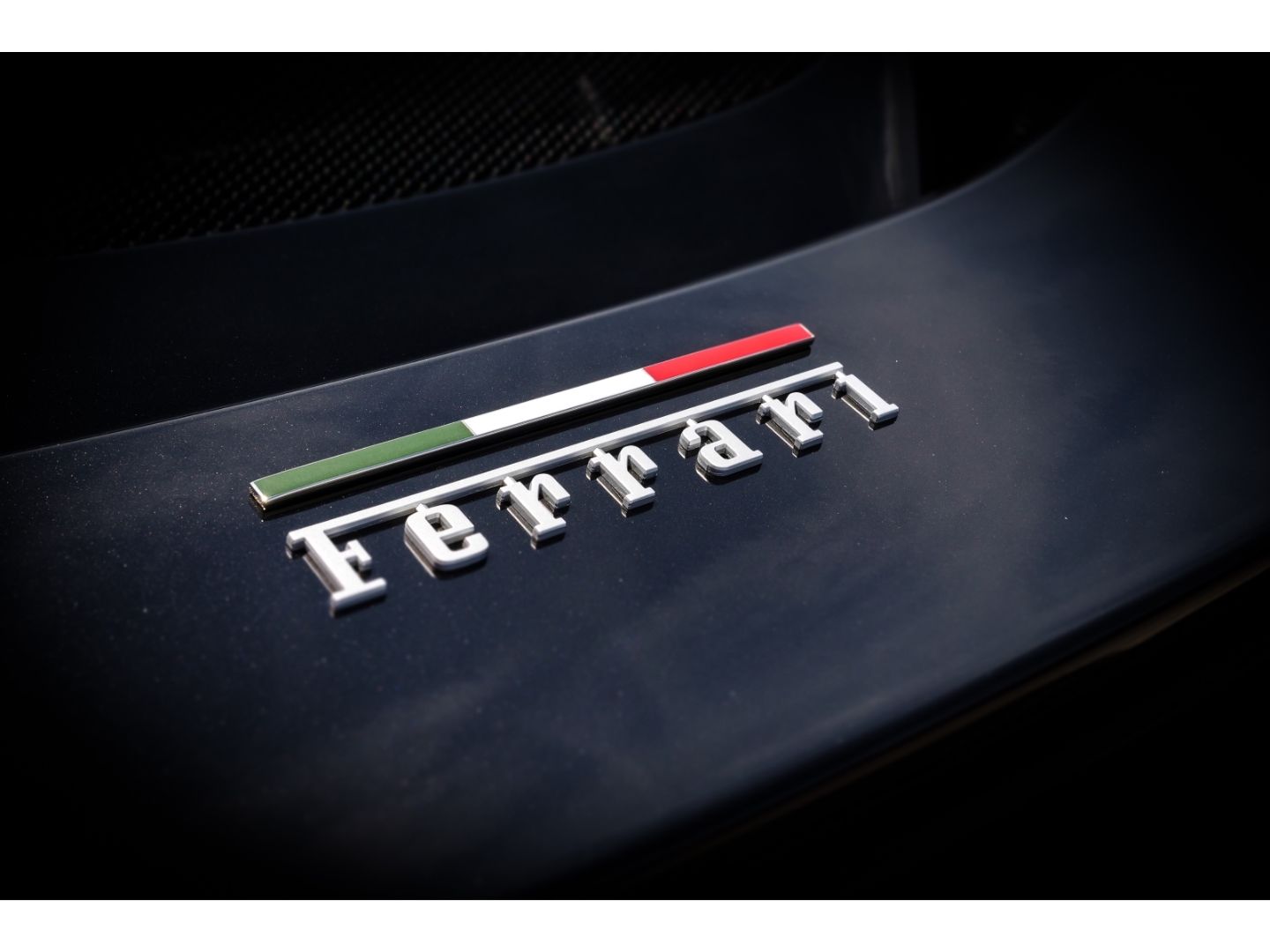 Ferrari 296 GTS - Samsaru's Car Outlet