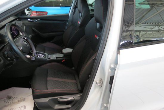 Skoda Octavia Combi 2.0 TSI RS - Samsaru's Car Outlet