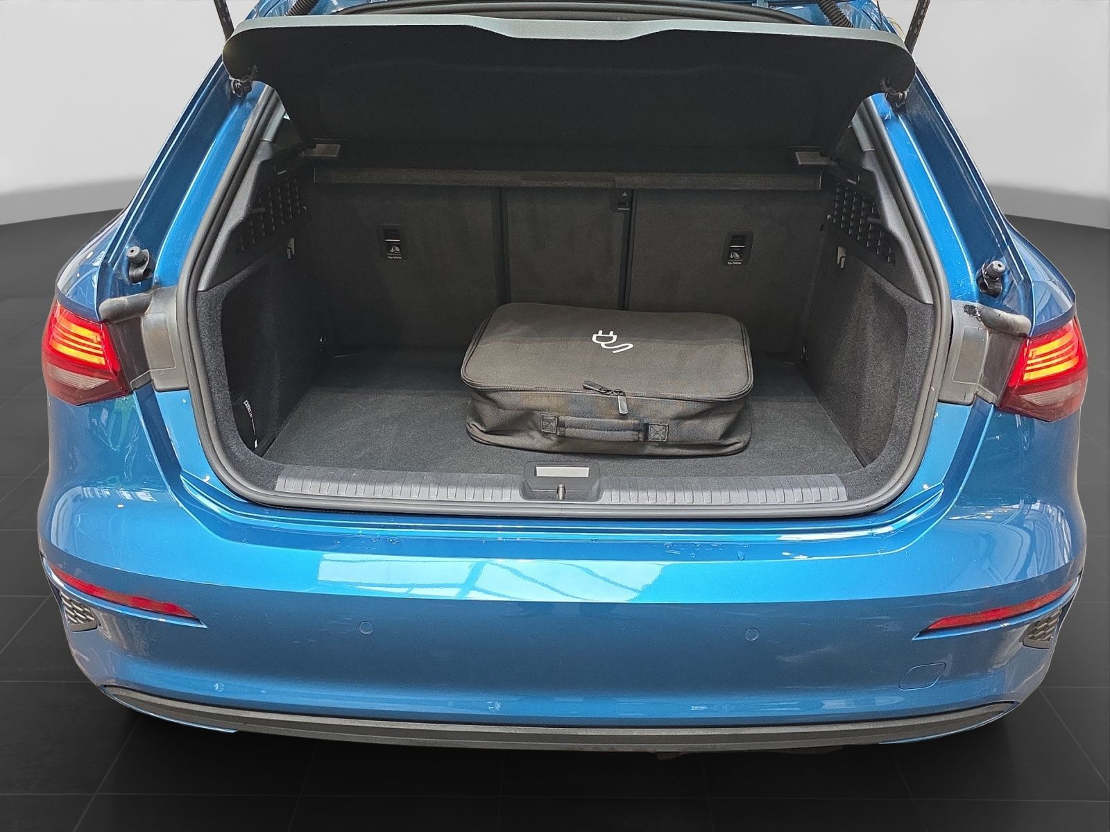 Audi A3 Sportback 40 TFSIe PDC NAVI+ KLIMA LM