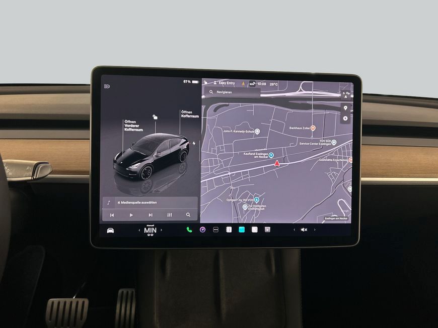Tesla Model Y Performance Dual Motor AWD Skyview