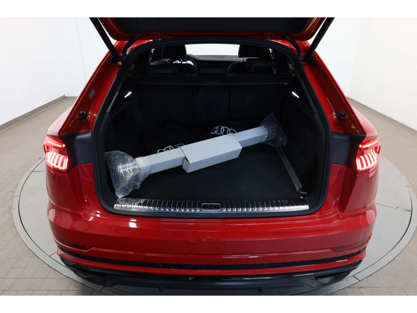 Audi Q8 55 TFSI e quattro S line