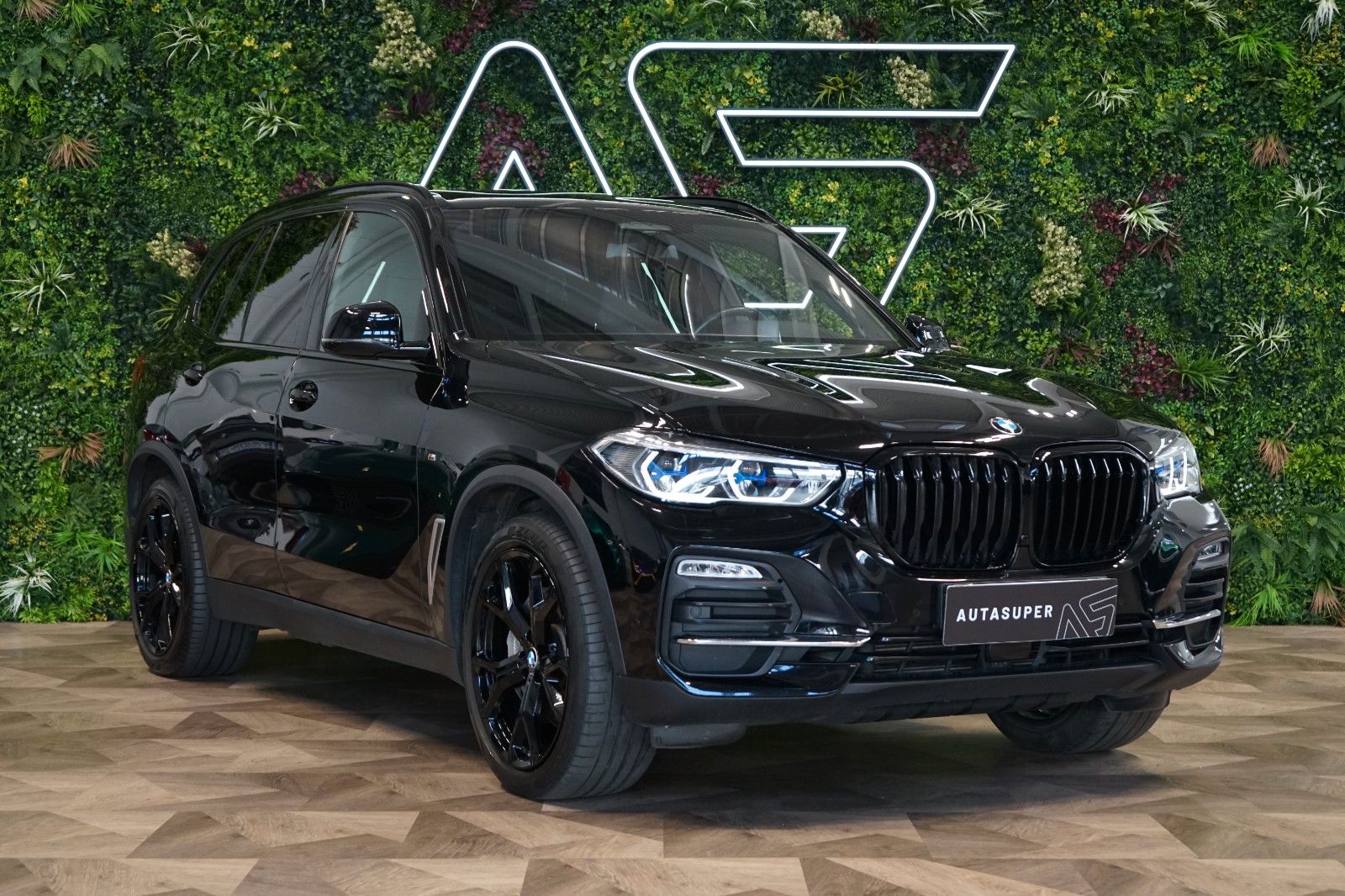 BMW X5 45e*290kW*LASER*AIR-SUSP*TOW*48.264€ NETTO