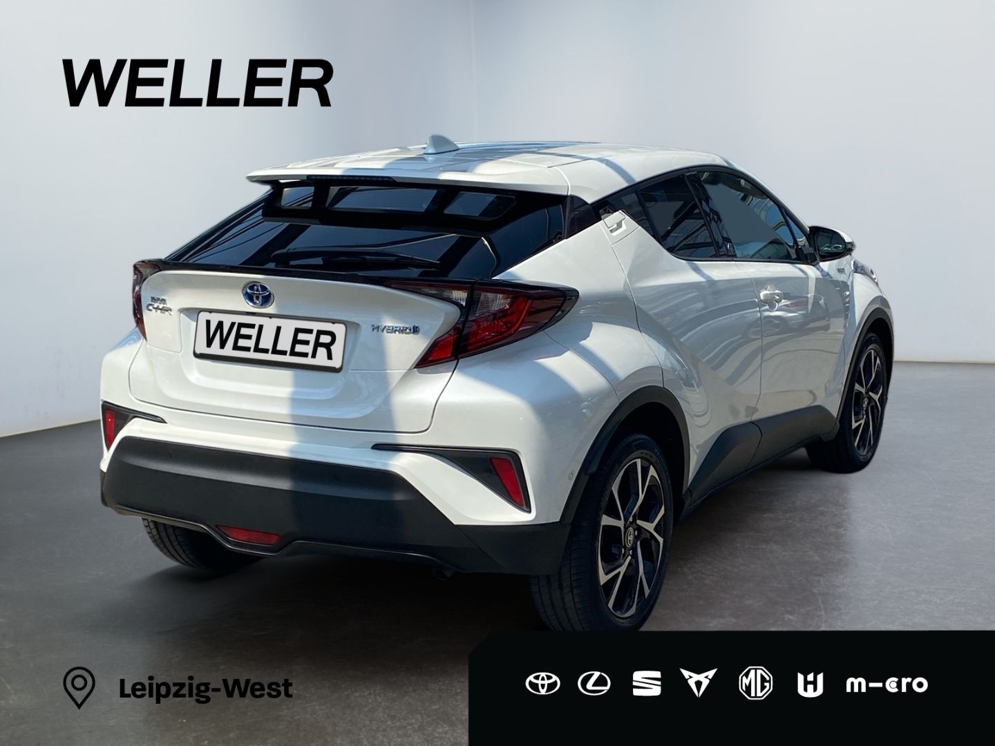 Toyota C-HR 1.8 Hybrid Team - Samsaru's Car Outlet