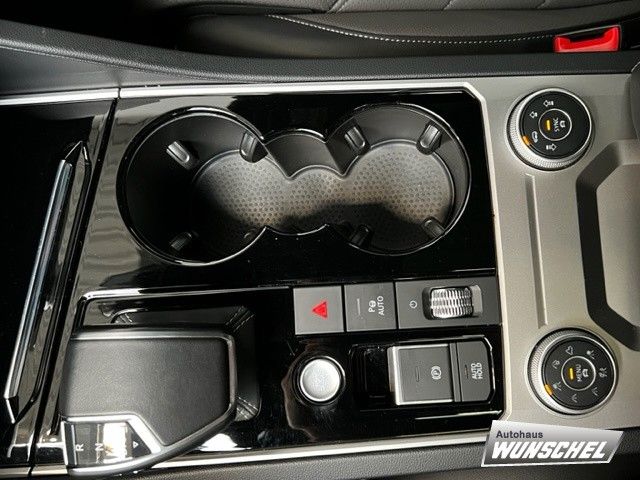 Volkswagen Touareg 4.0 V8 TDI R-Line - Samsaru's Car Outlet