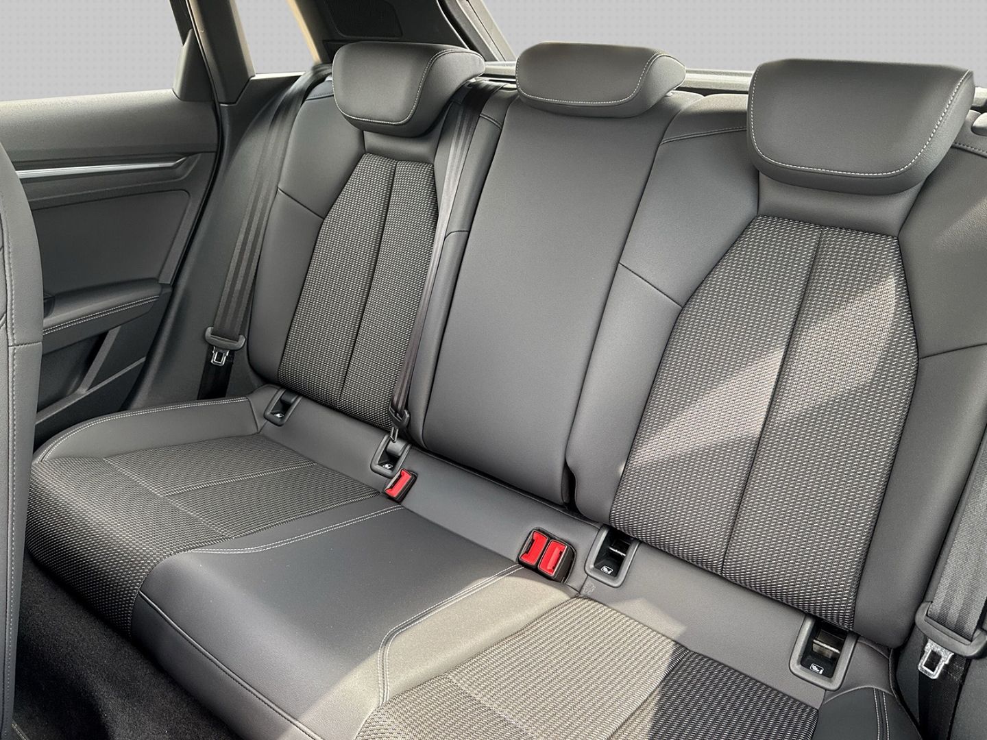 Audi A3 Sportback S line 35 TFSI - Samsaru's Car Outlet