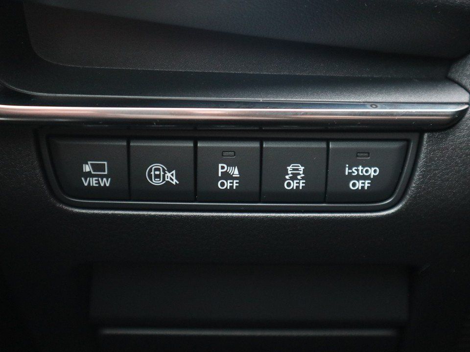 Mazda 3 Exclusive-Line X-186 AT DASO DESI NAVI ACAA SH