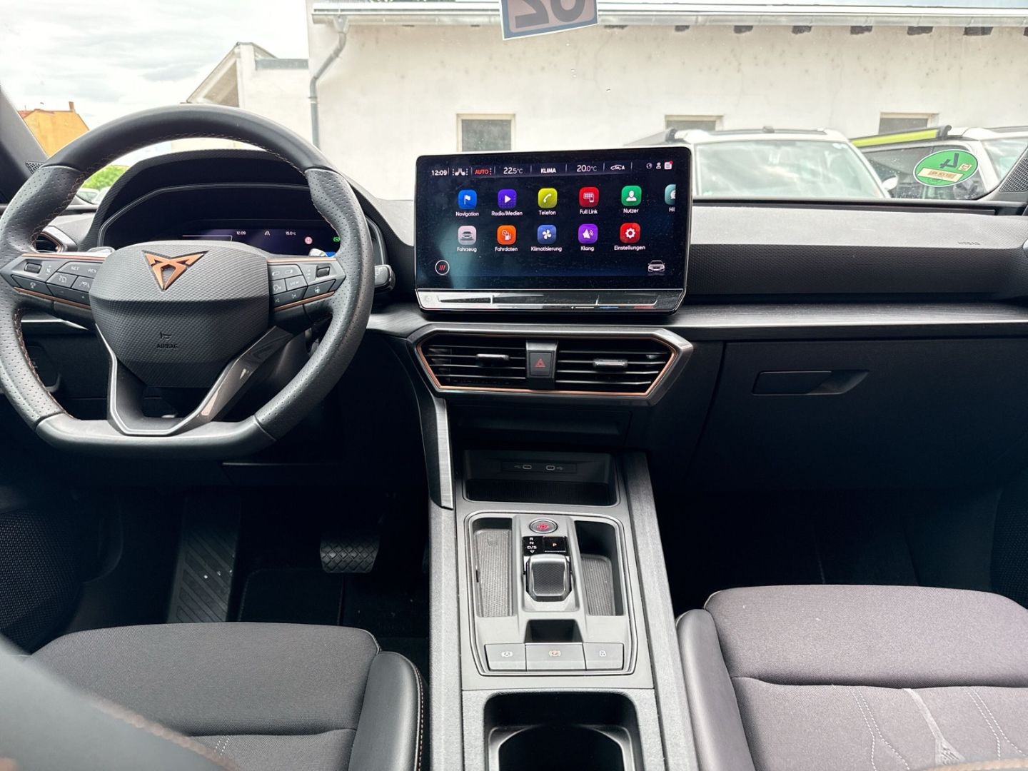 Cupra Leon Sportstourer 1.5 eTSI - Samsaru's Car Outlet