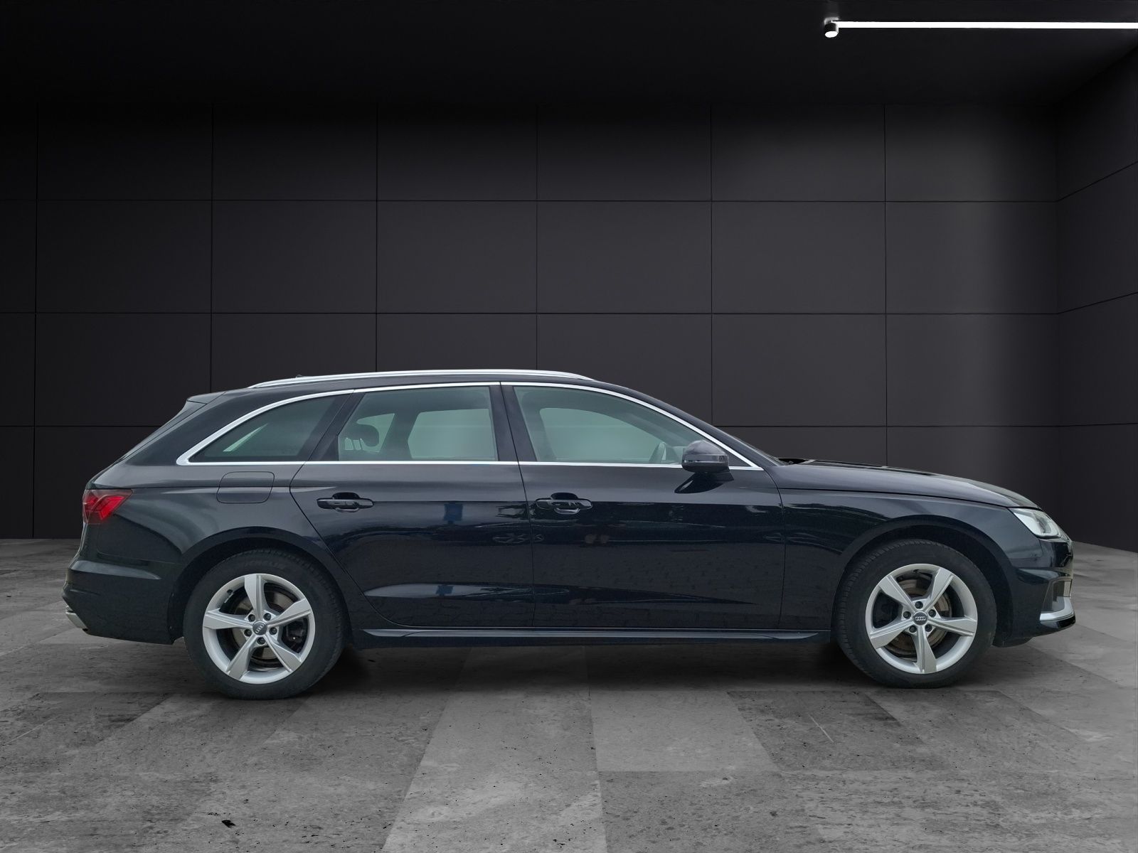 Audi A4 Avant 35 TFSI advanced S-tronic - Samsaru's Car Outlet